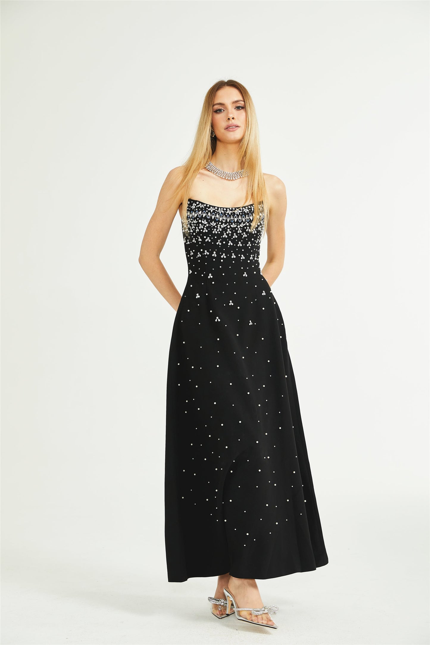 Elegant Siyah İşlemeli Maxi Elbise