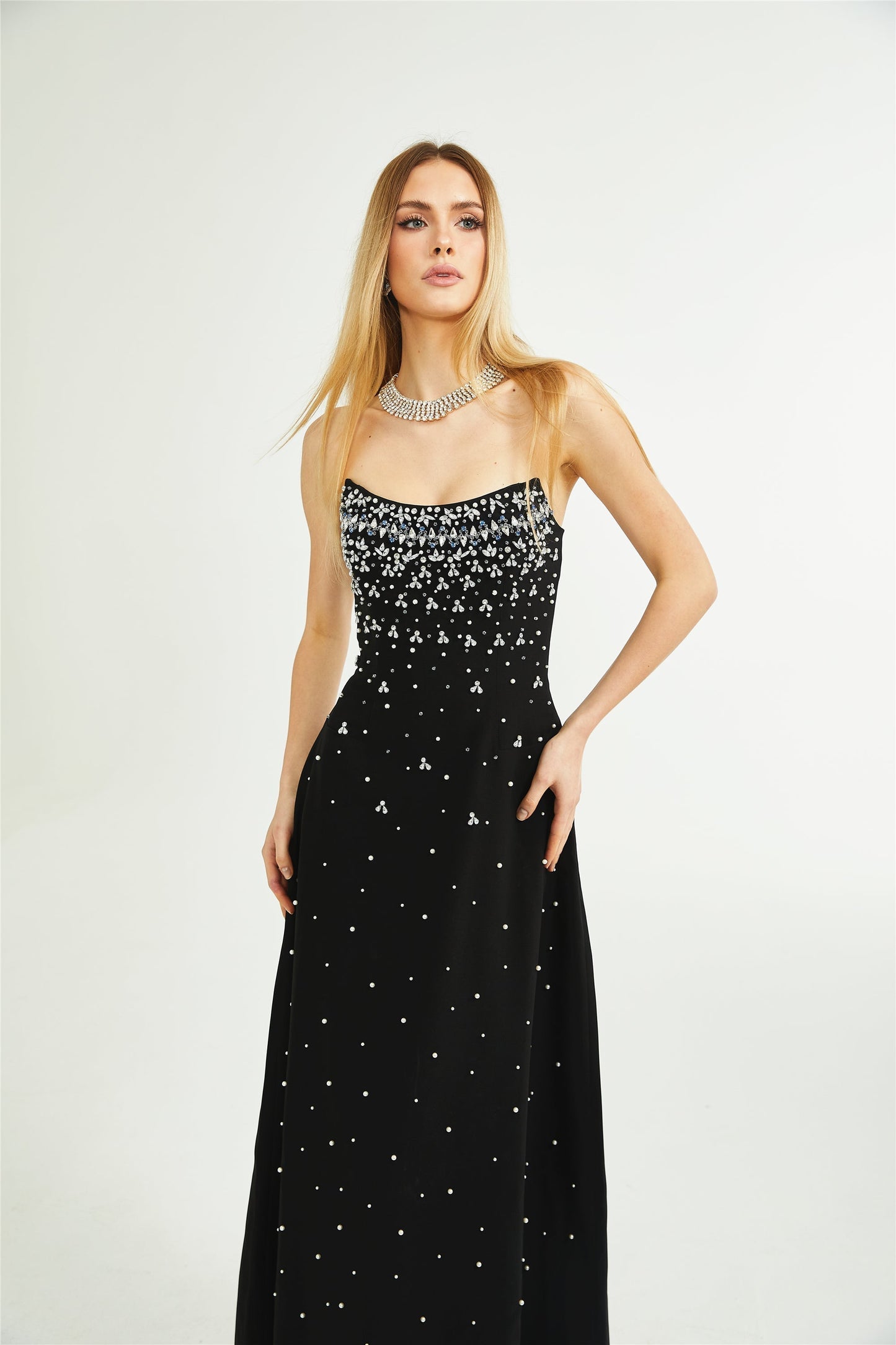 Elegant Siyah İşlemeli Maxi Elbise