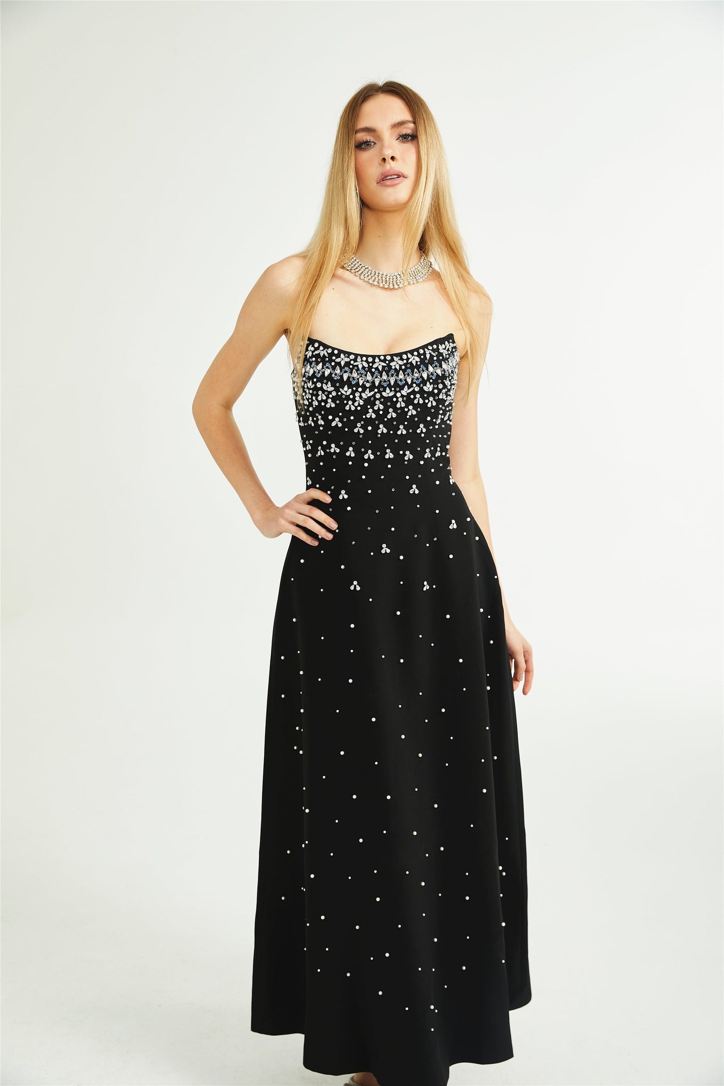 Elegant Siyah İşlemeli Maxi Elbise