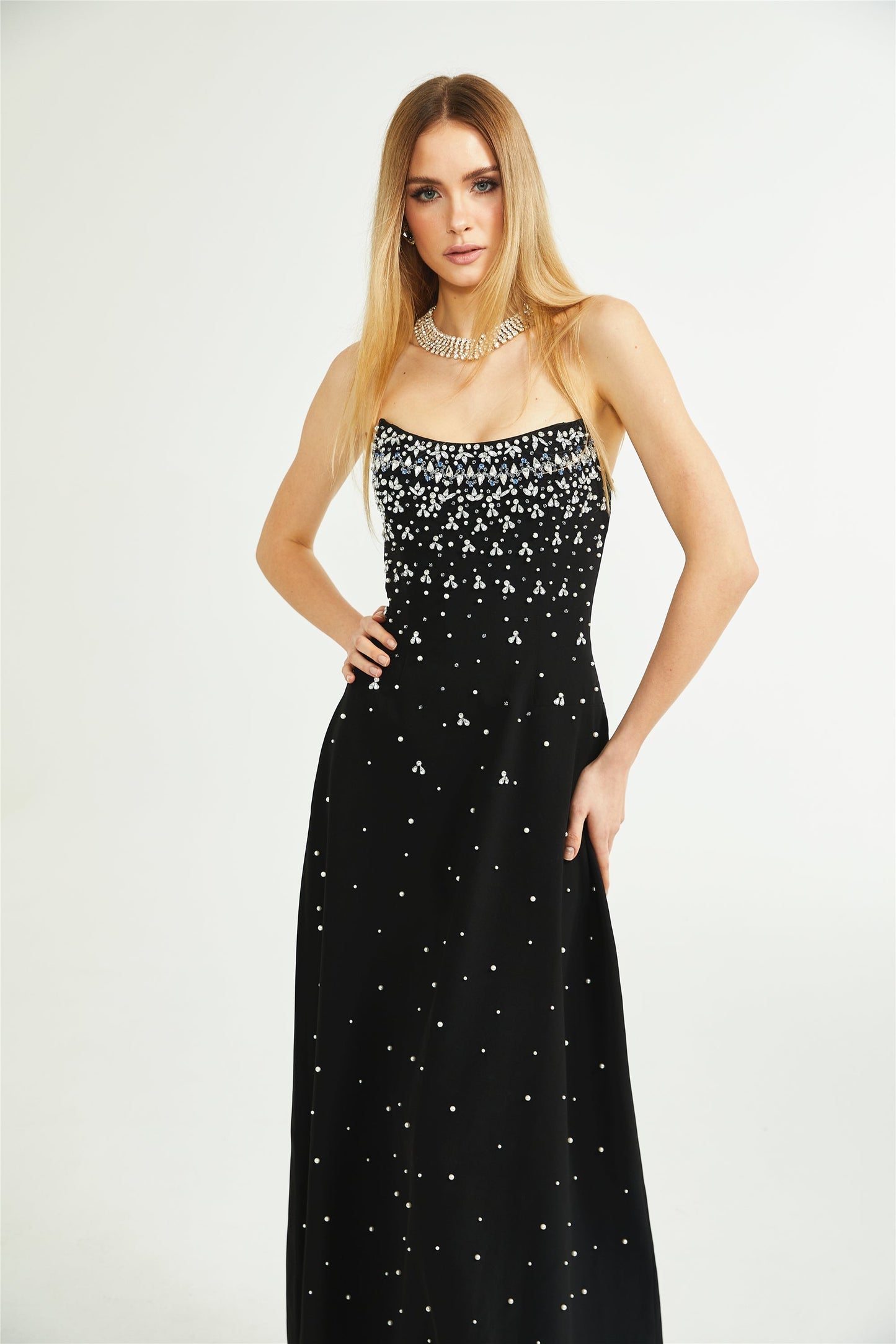 Elegant Siyah İşlemeli Maxi Elbise