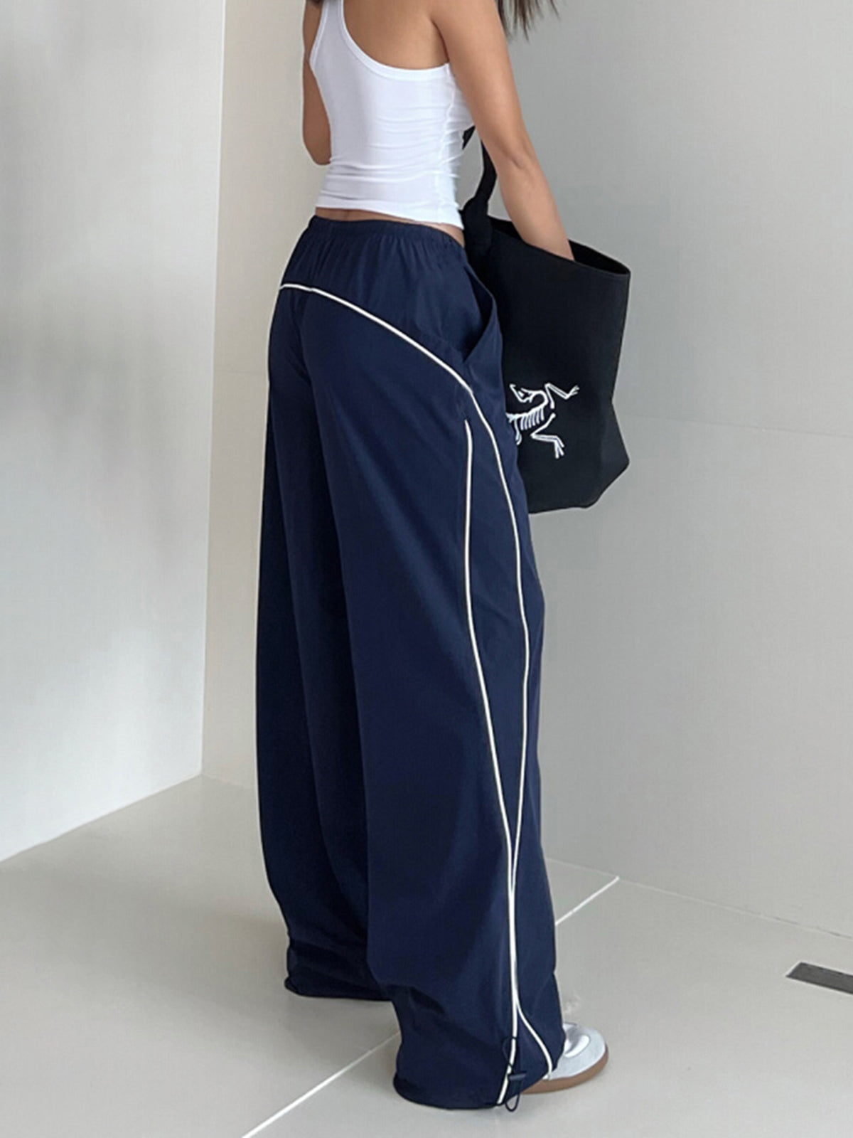 Kontrast Boru Bağcıklı Pantolon