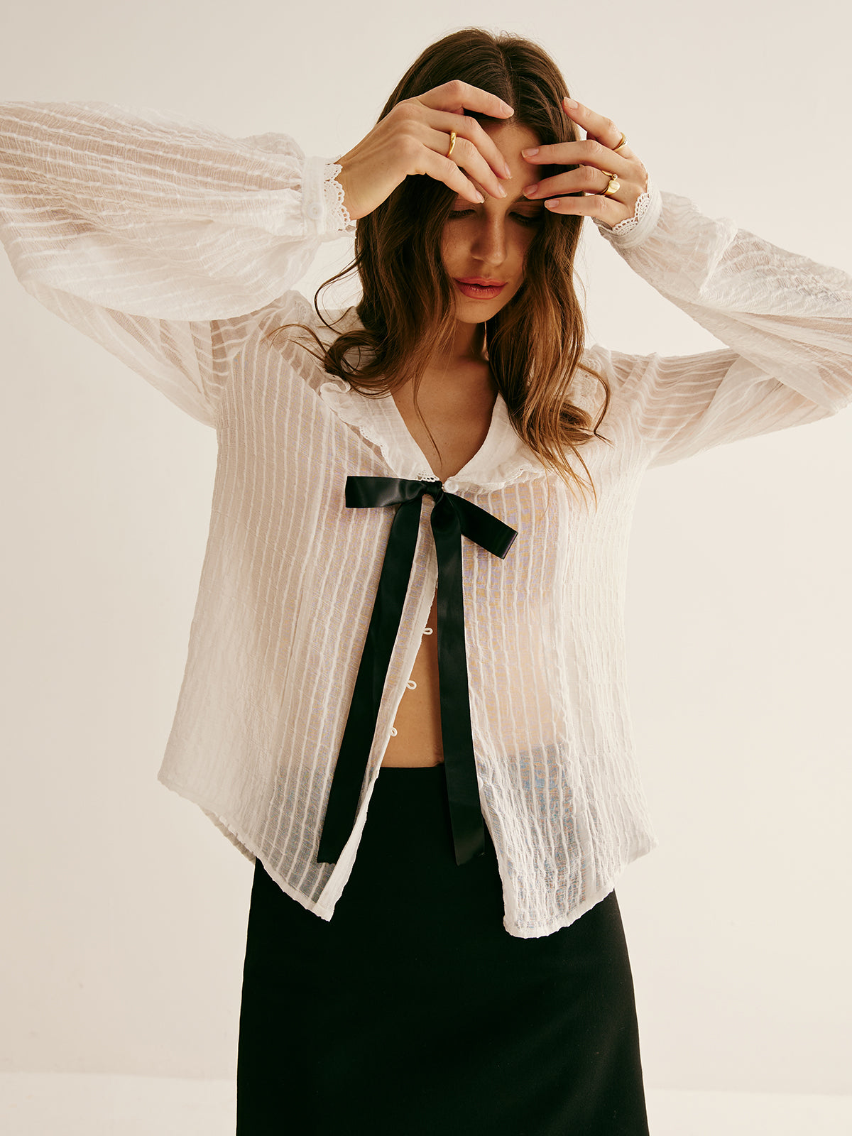 Ruffle Neck Pinstripe Yarı Şeffaf Gömlek