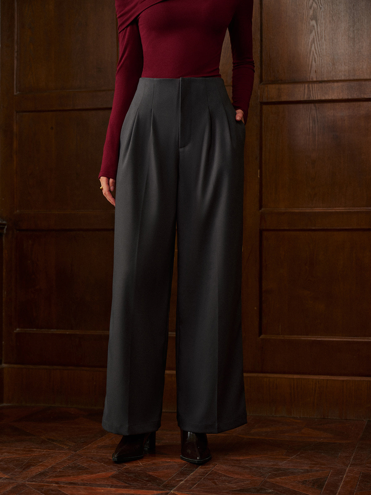 Minimalist Yüksek Bel Geniş Paça Pantolon