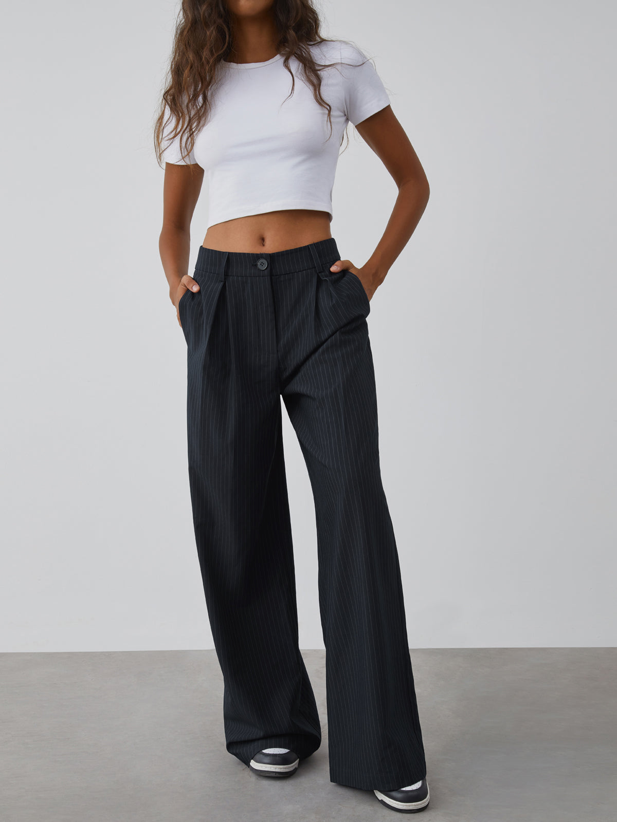 Shock Value Pinstripe Geniş Paça Pantolon