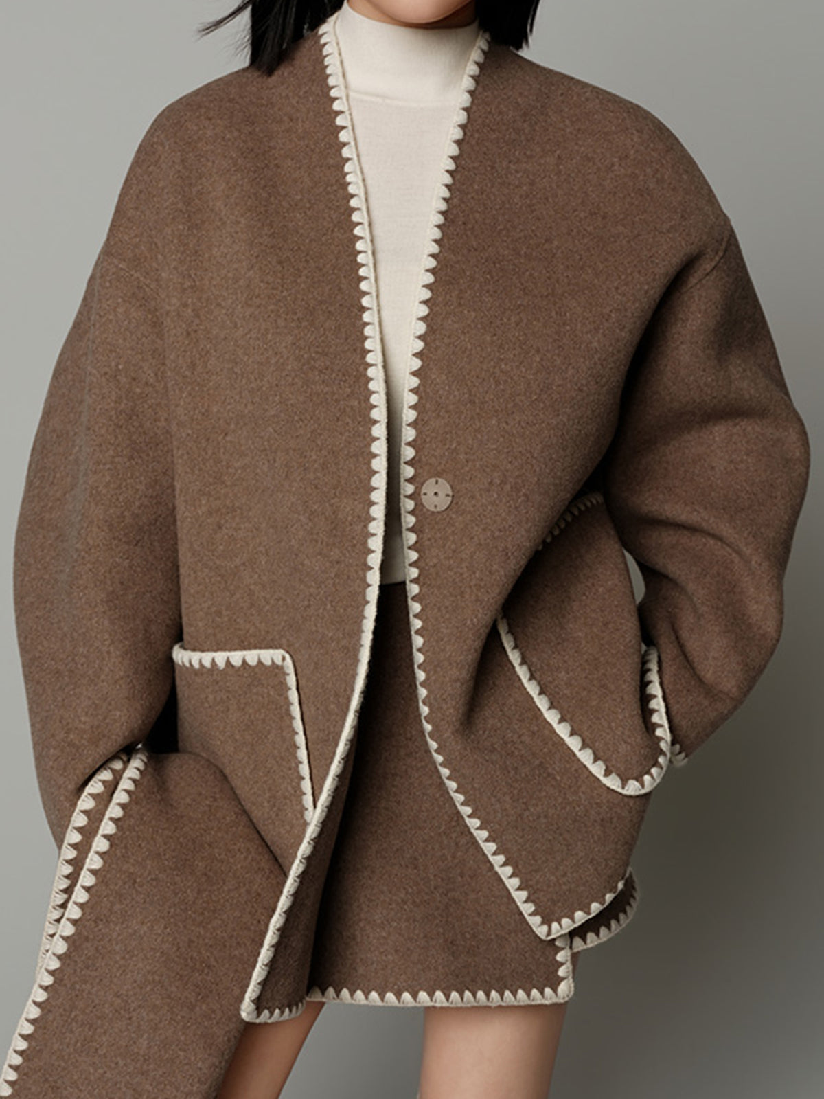 İşlemeli Kenarlı Tweed Palto Eşleşen Eşarp