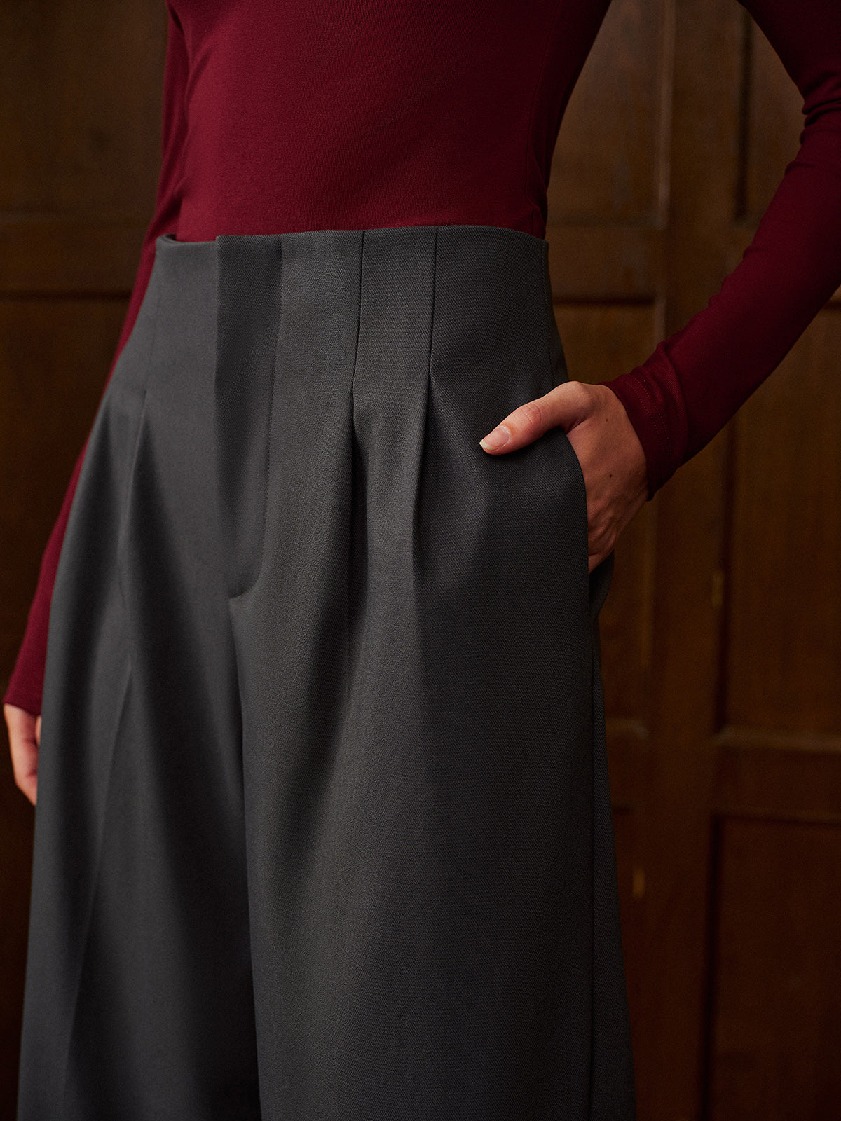 Minimalist Yüksek Bel Geniş Paça Pantolon